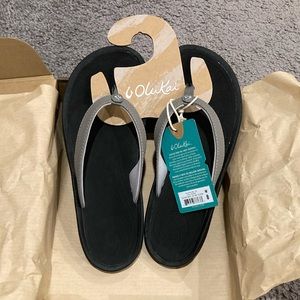 NWT! Olukai Kulapa Kai Sandals